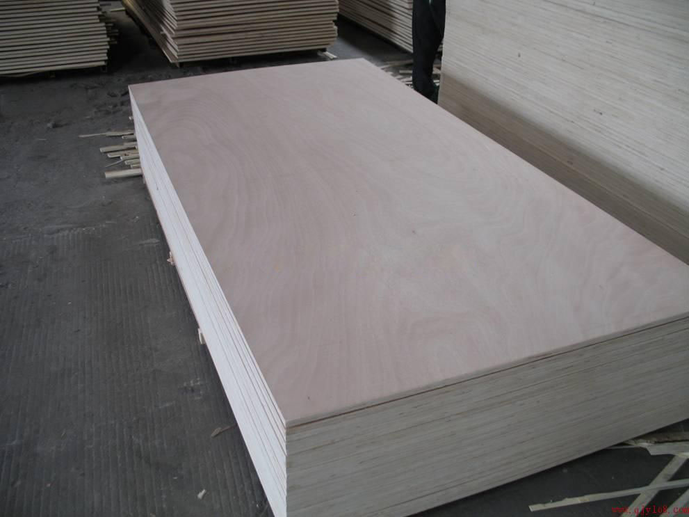 Furniture plywood